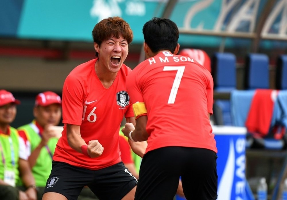 <strong>世界杯16强名单出炉 日本韩国双方晋级</strong>